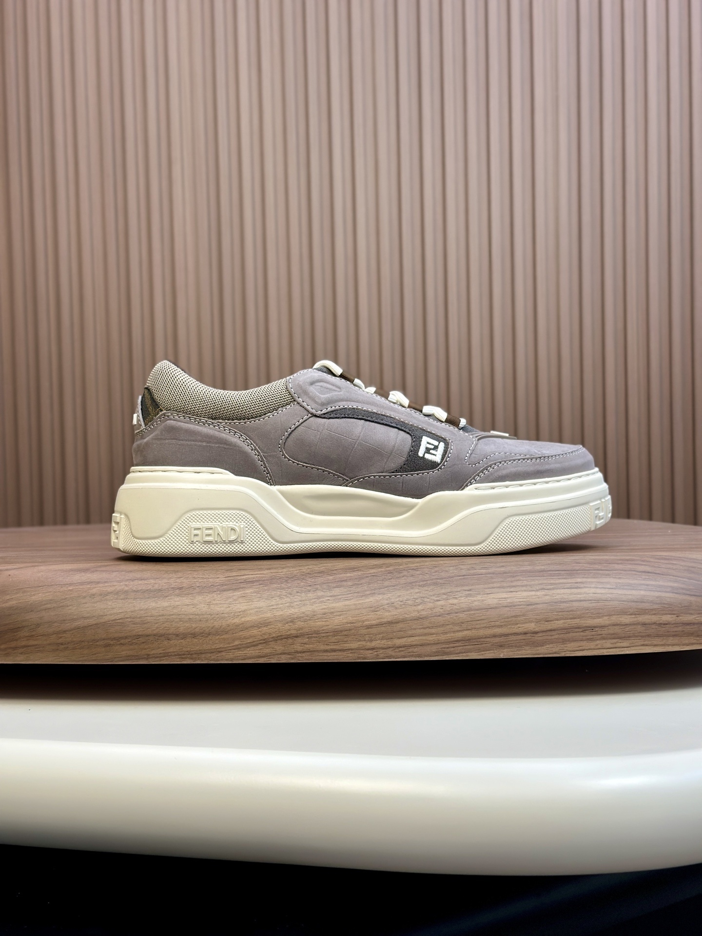 Fendi Force low-top sneaker in brown calf leather and beige