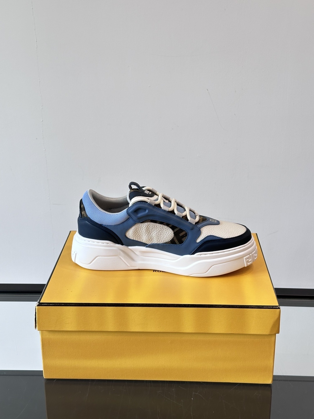 Fendi Force Trainers Leather Blue