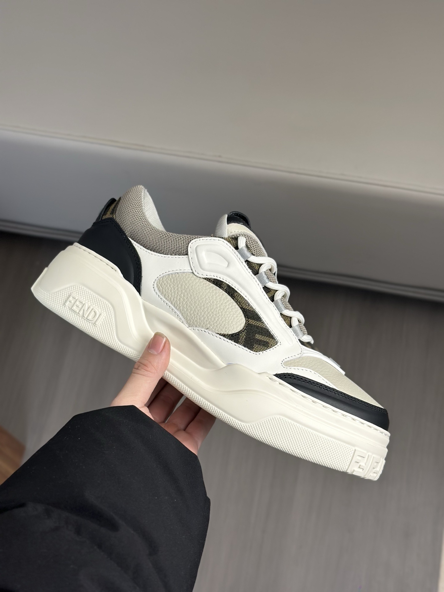Fendi Force low-top sneaker in white leather with brown