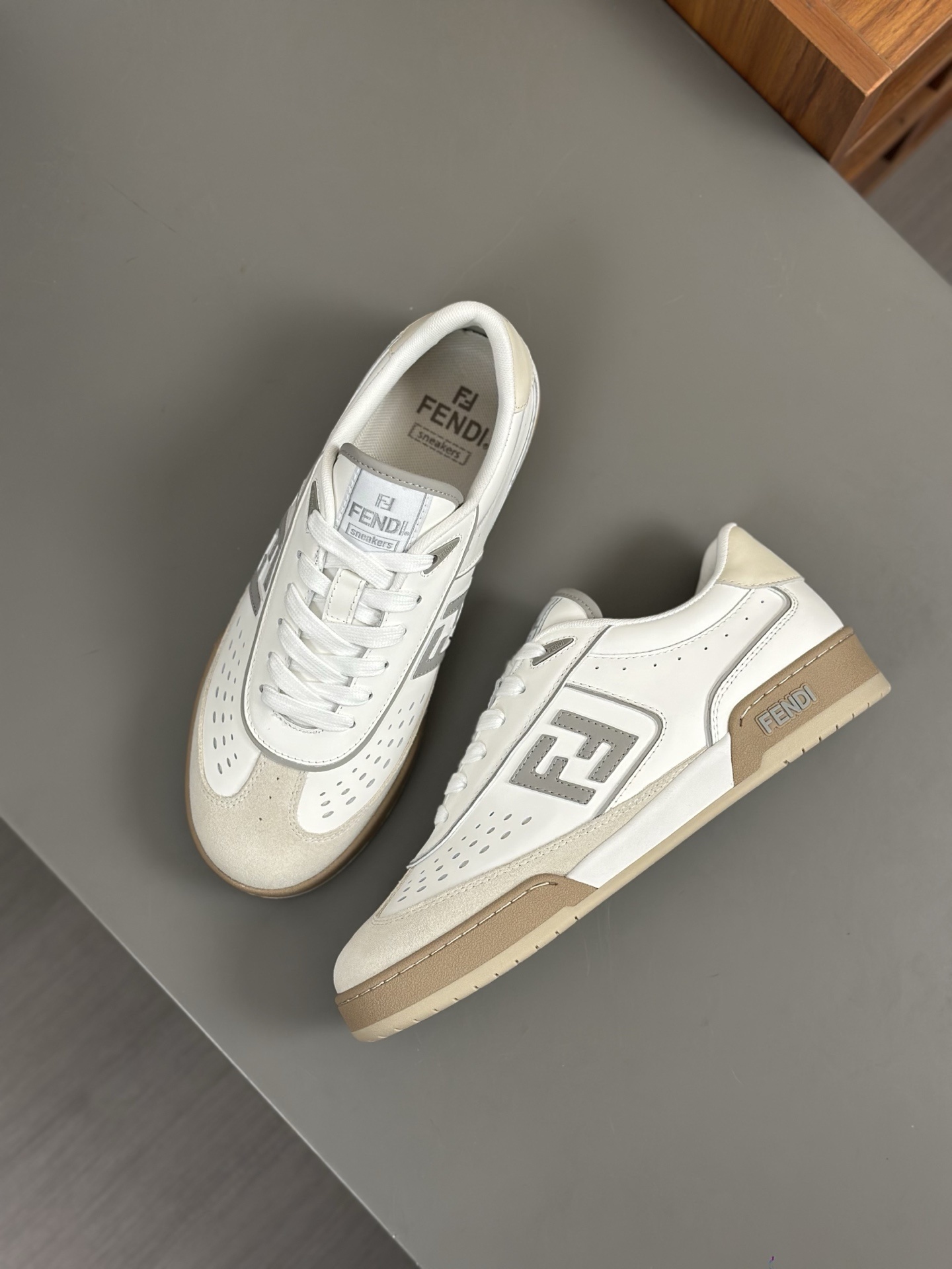 Fendi Match low-top sneakers white leather and suede with a brown rubber sole