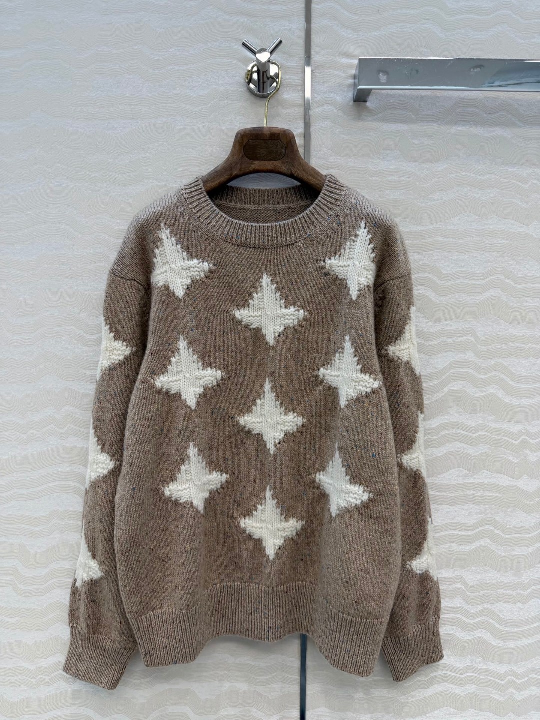 Loro Piana Val Thorens crewneck sweater grey in cashmere with a star motif