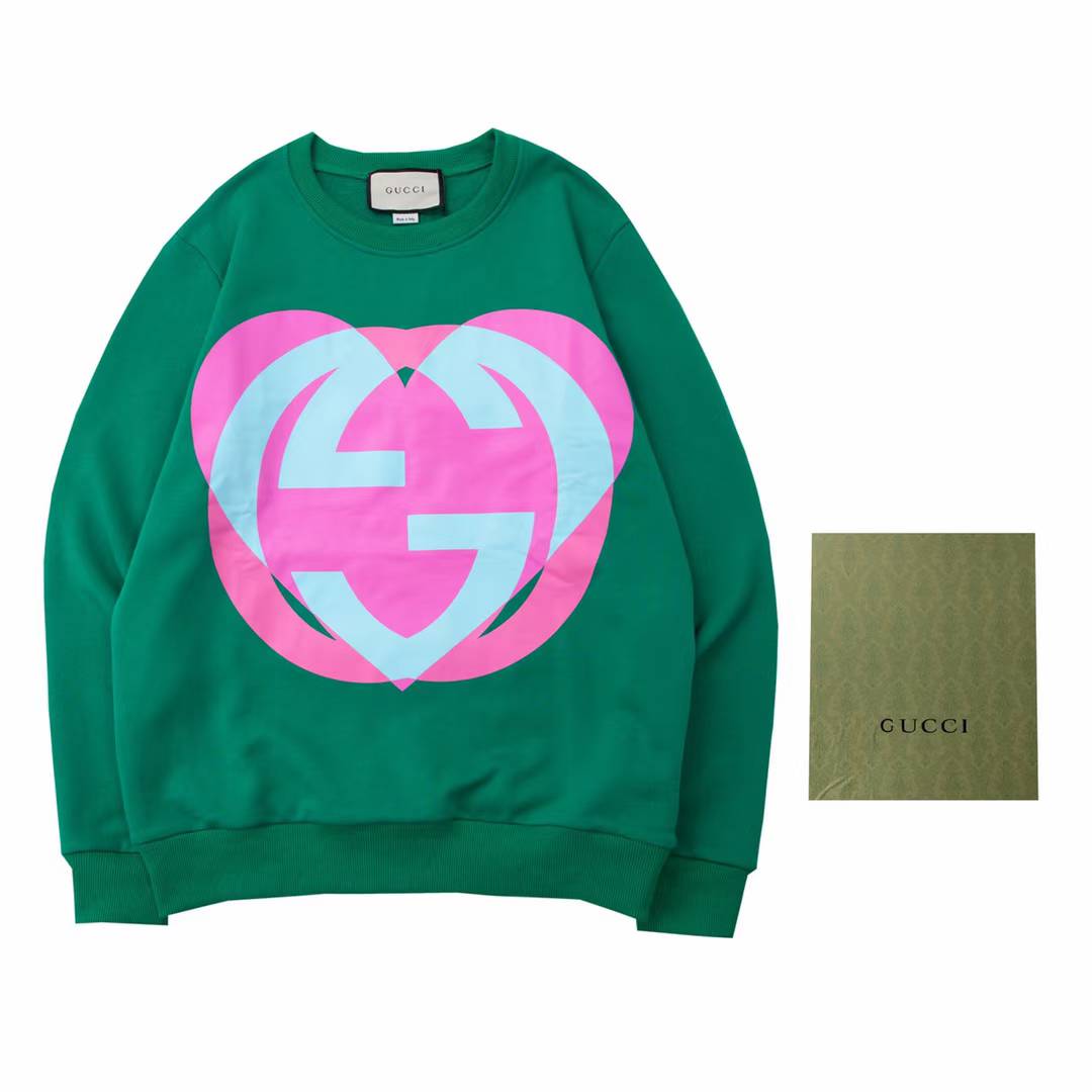Gucci Interlocking G heart-print cotton sweatshirt in green