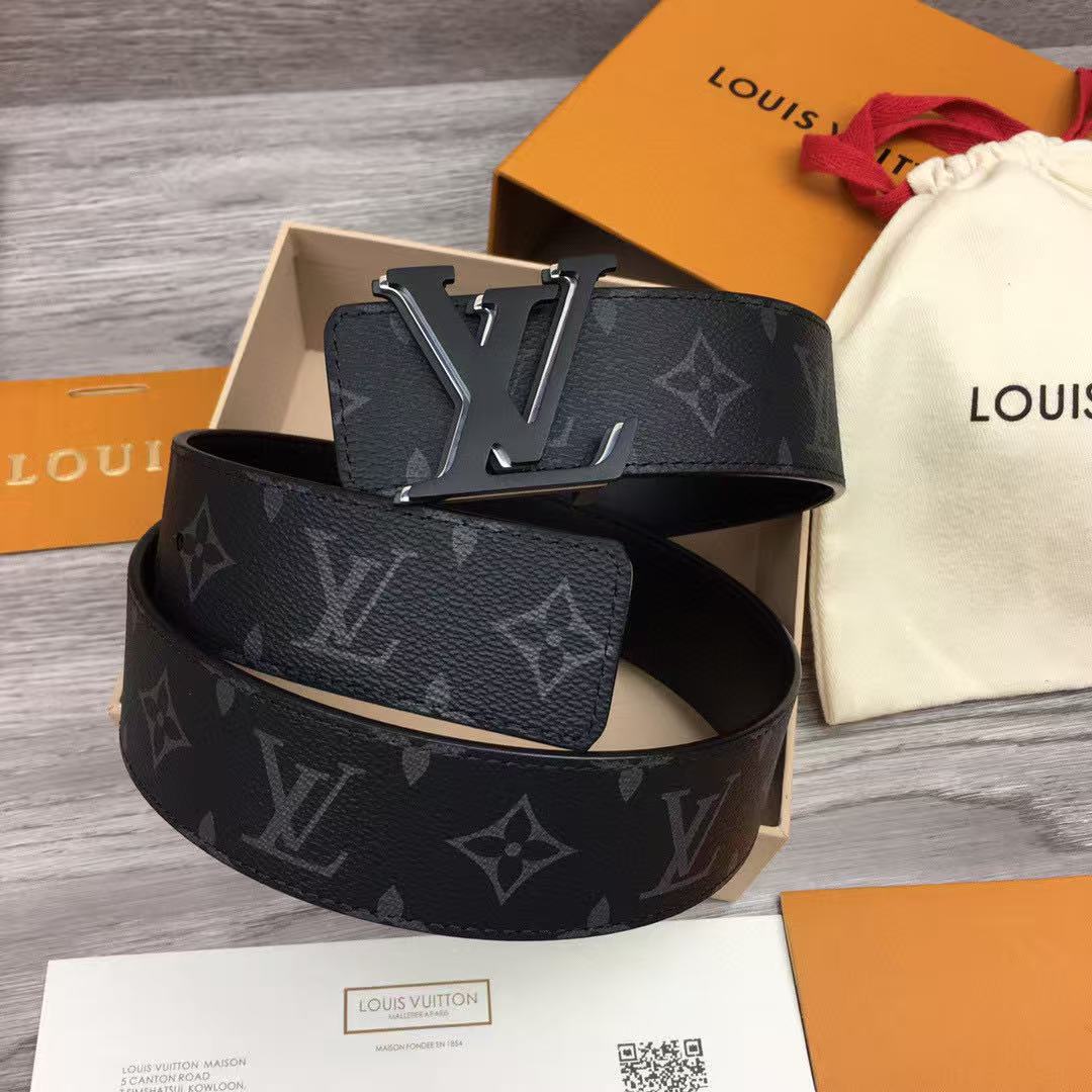 LV Initiales 40mm reversible belt in Monogram Eclipse canvas with a silver-color and black lacquer buckle. Total length 115cm