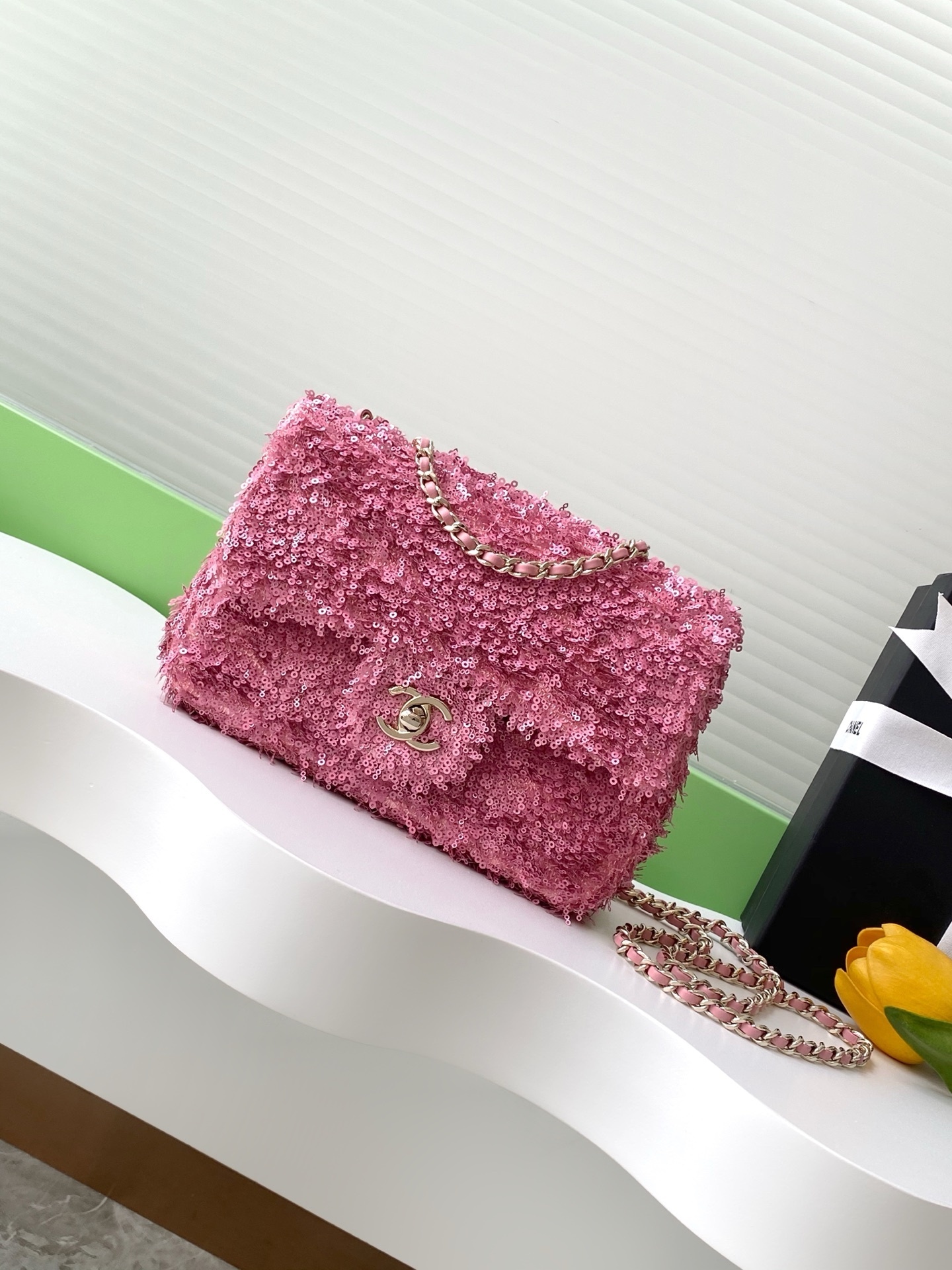 Chanel Classic Flap bag in a pink tweed material