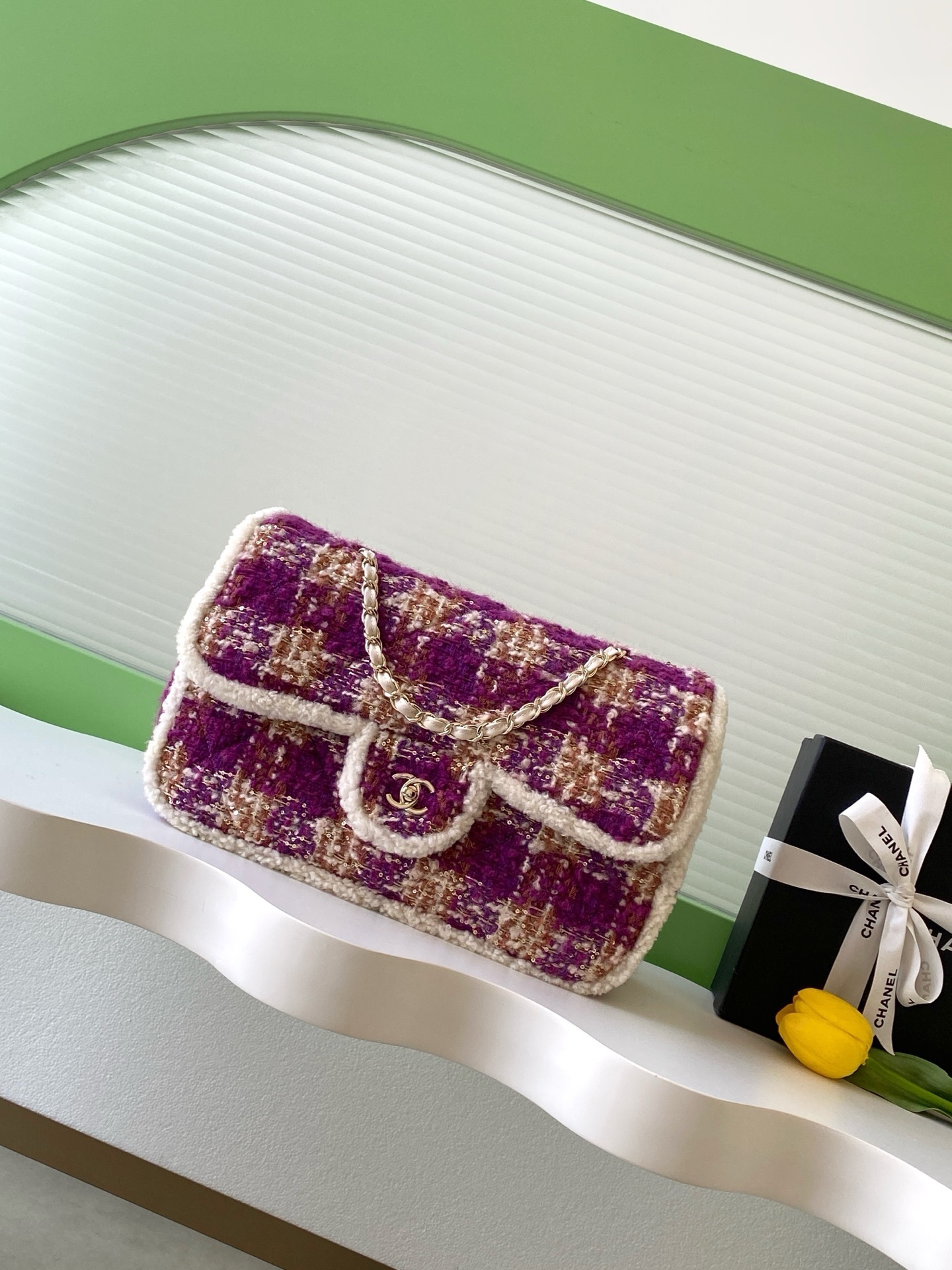 Chanel Maxi Flap bag in fuschia, pink, tweed, shearling lambskin & gold-tone metal from the Coco Neige 2025/26 collection.