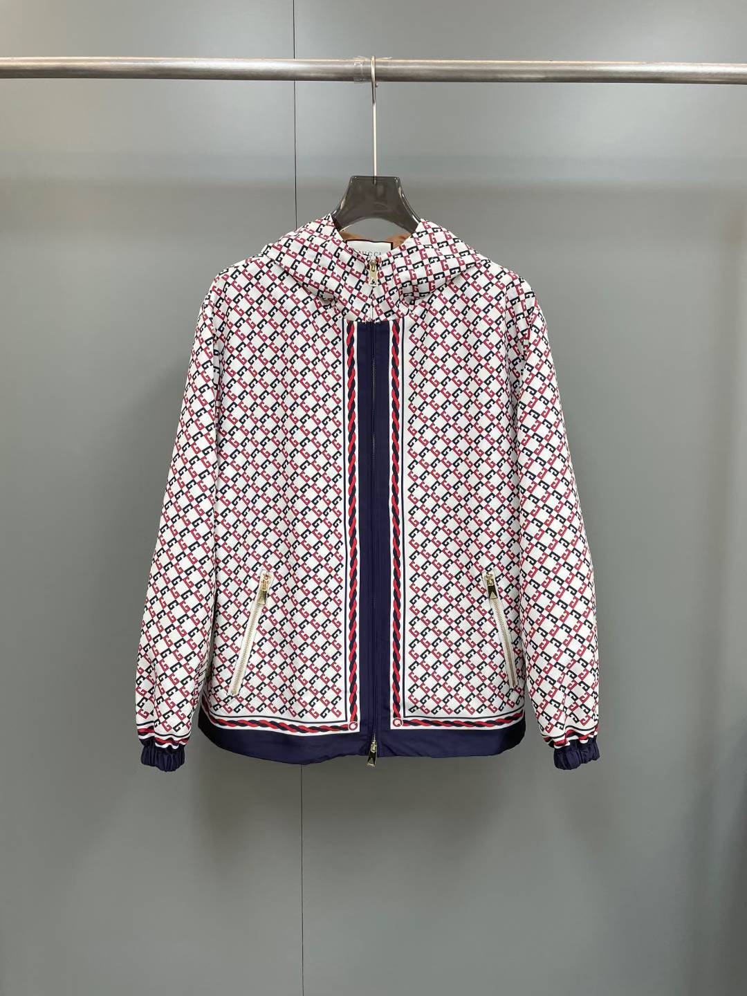 Gucci Love Parade Geometric GG Print Nylon Windbreaker Jacket in ivory and blue