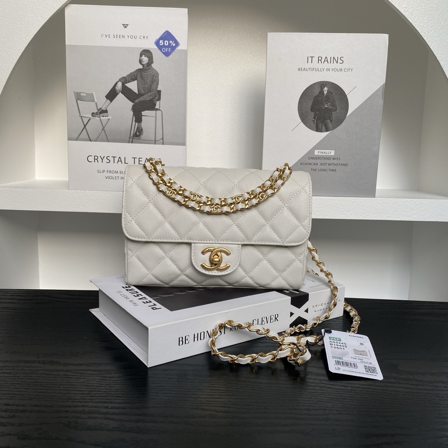 Chanel Mini Flap Bag in light grey shiny lambskin