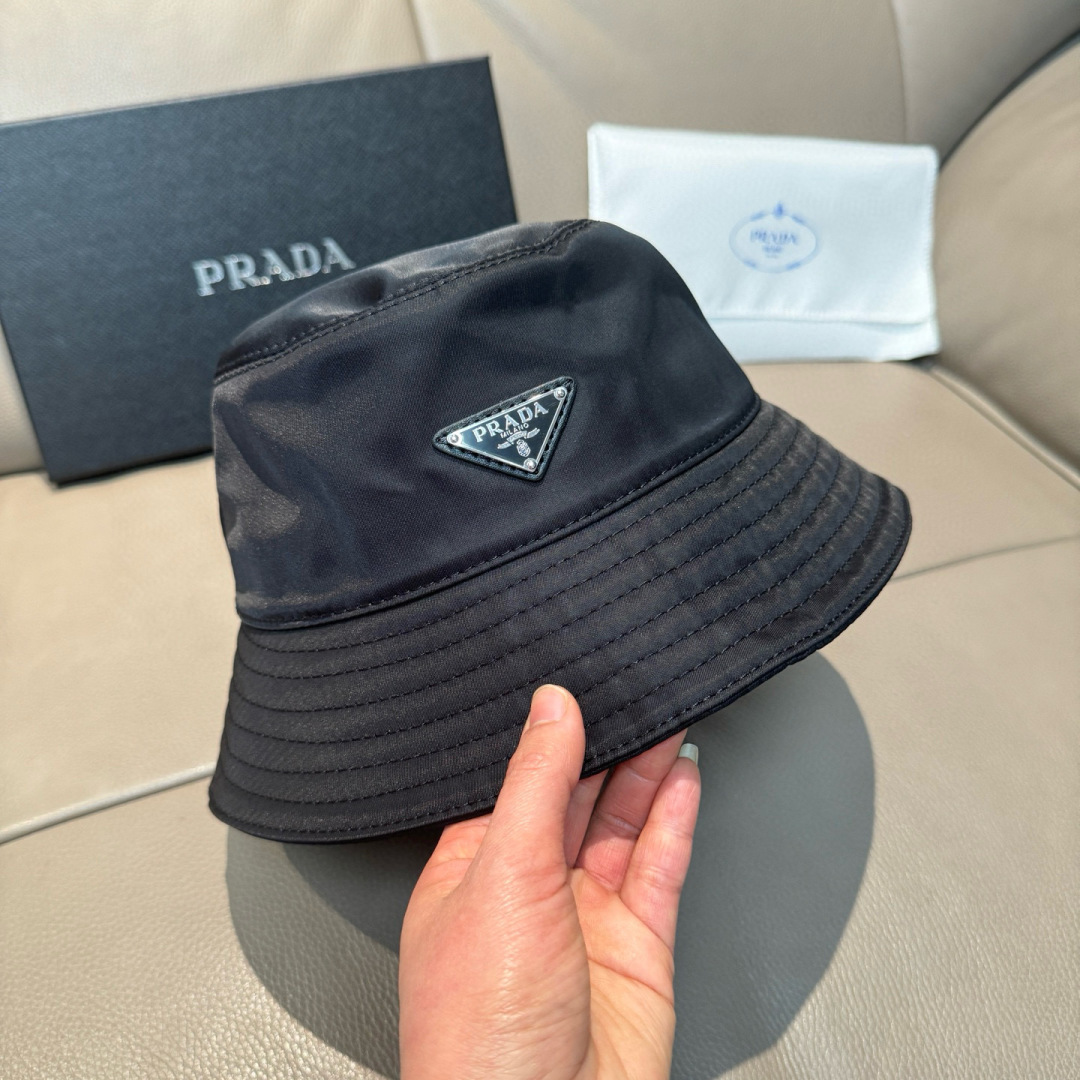 Prada Re-Nylon bucket hat in black
