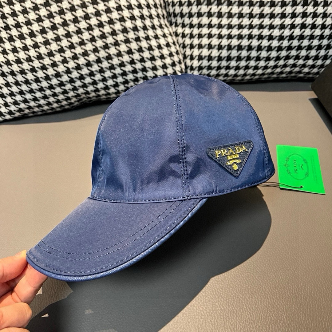 Prada Re-Nylon baseball cap in navy blue