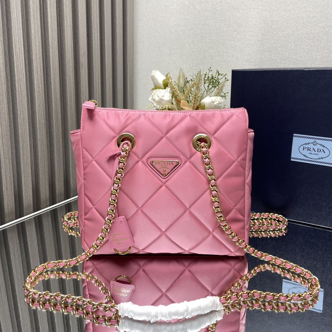 Prada tote bag in hot pink