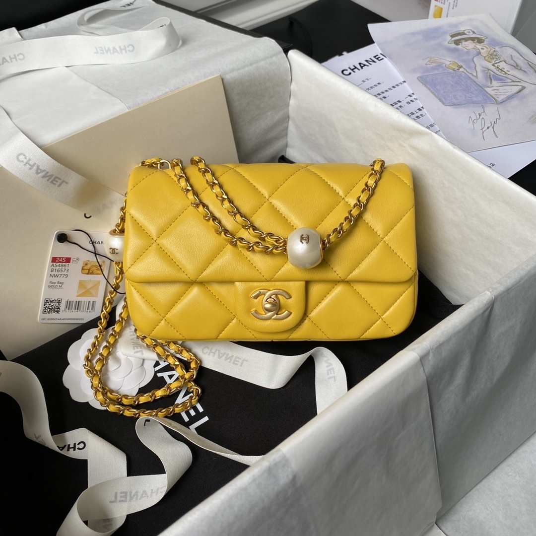 Chanel Small Flap Bag in yellow lambskin with imitation pearls