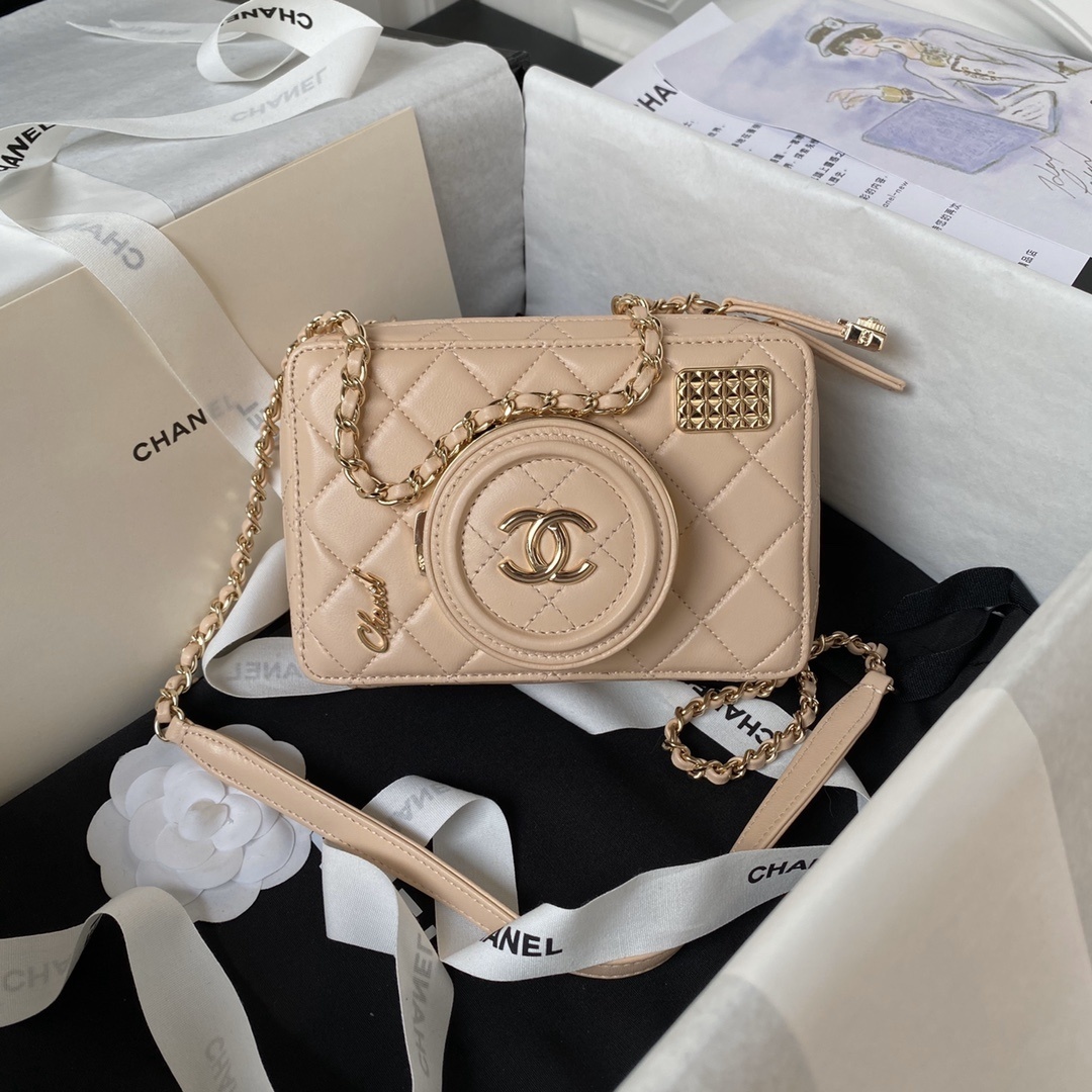 Chanel Runway Camera Bag in beige/tan leather