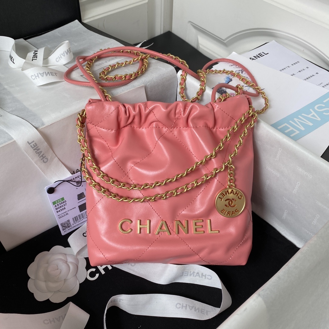 Chanel 22 Mini Handbag in shiny calfskin leather Pink