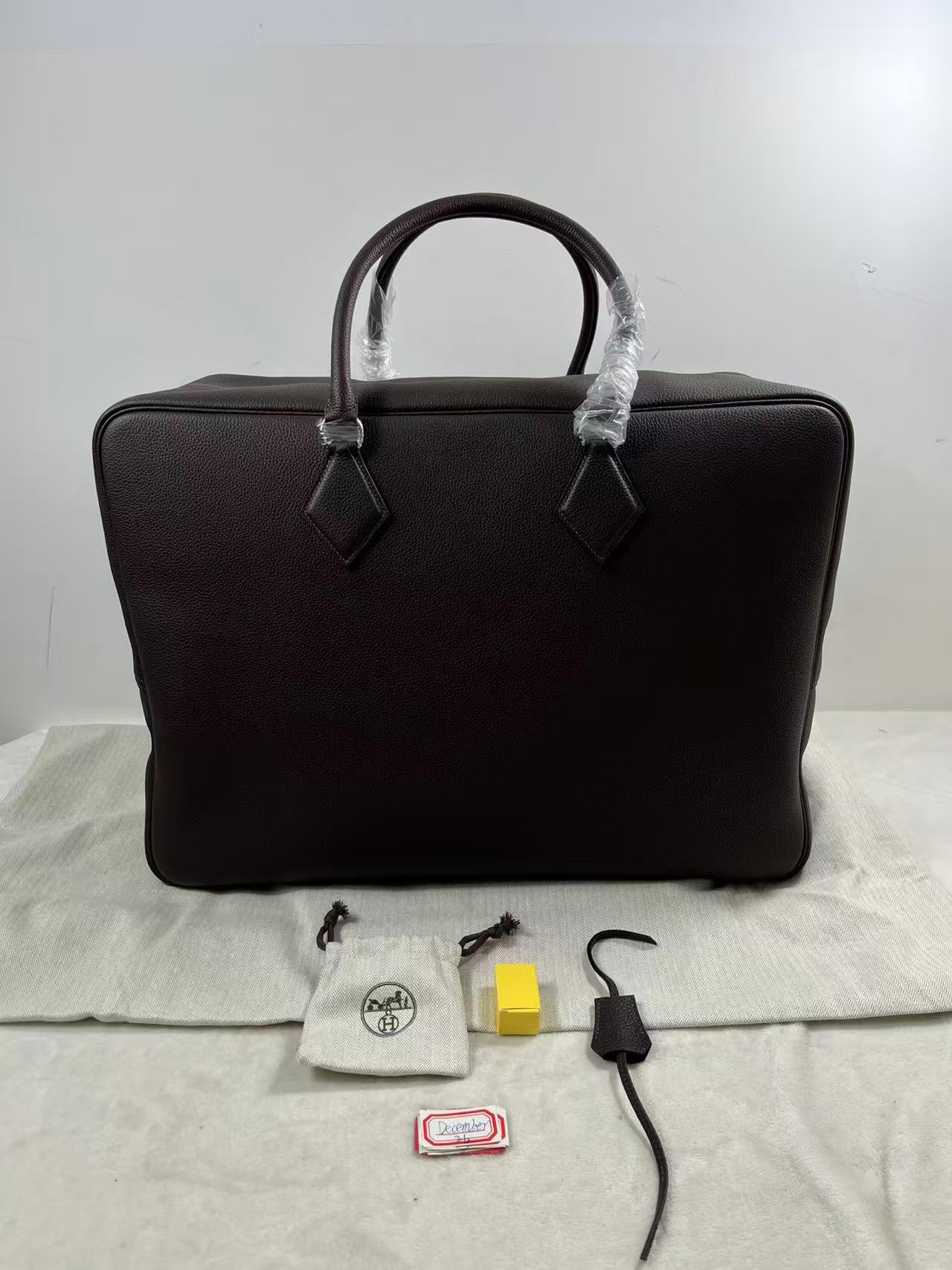 Hermès Plume bag in dark brown leather