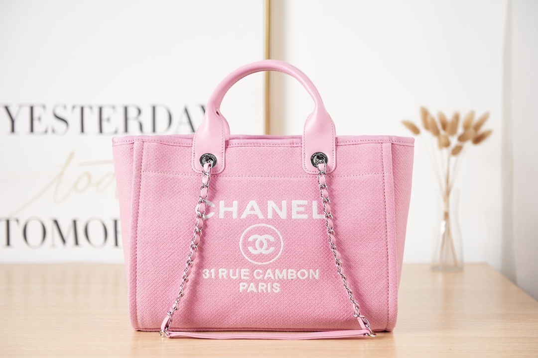 Chanel Deauville Small Shopping Bag in pink mixed fibers with silver-tone hardware