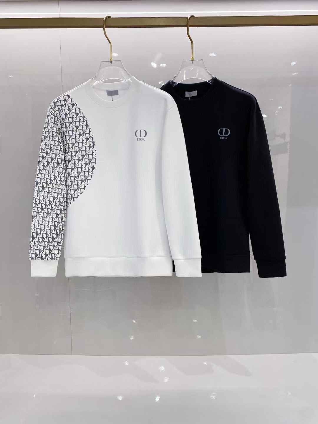 Dior men's cotton fleece sweatshirt with a designer logo accent