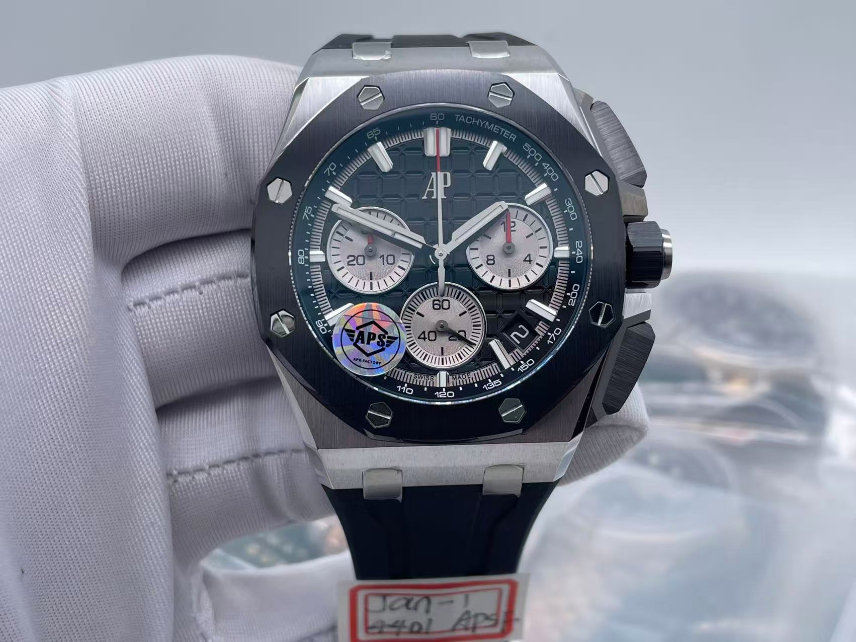 AP0927B - Royal Oak 26420 V2 CER SS/RU Blk/Stk APSF SH4401-FS $1,178