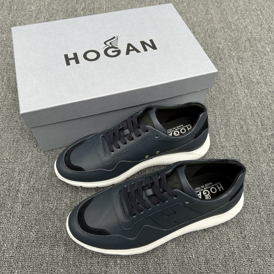 Hogan Interactive sneakers in a blue color
