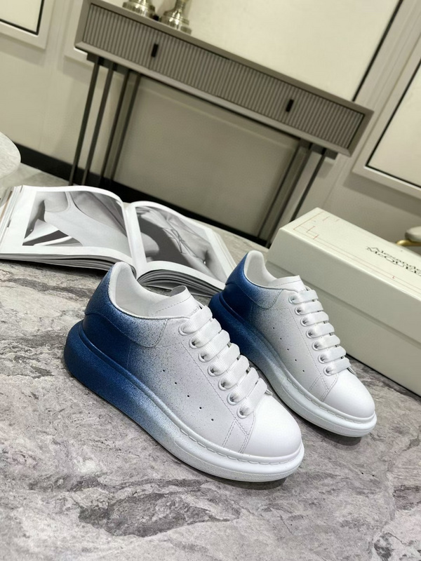 Alexander McQueen Oversized Sneakers in a white and blue two-tone or dégradé colorway