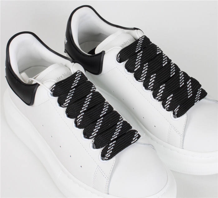 Alexander McQueen Oversized sneaker in white smooth calf leather