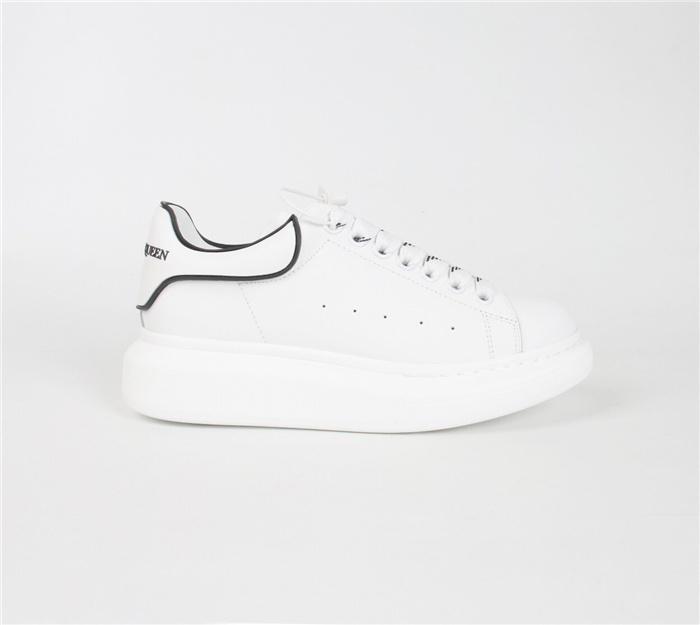 Alexander McQueen Oversized sneakers in white calf leather with a black contrast heel counter