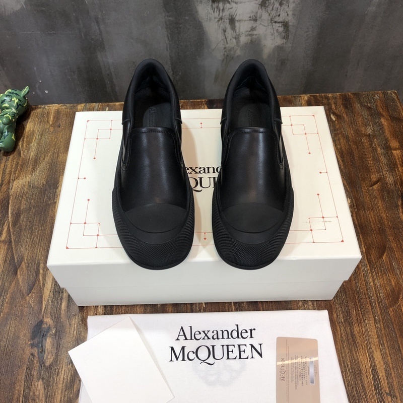 Alexander McQueen Deck Plimsoll leather trainers in black
