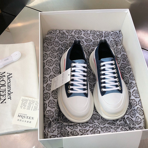 Alexander McQueen WMNS Tread Slick sneakers