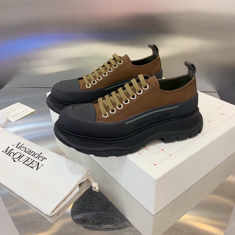 Alexander McQueen Tread Slick platform sneakers