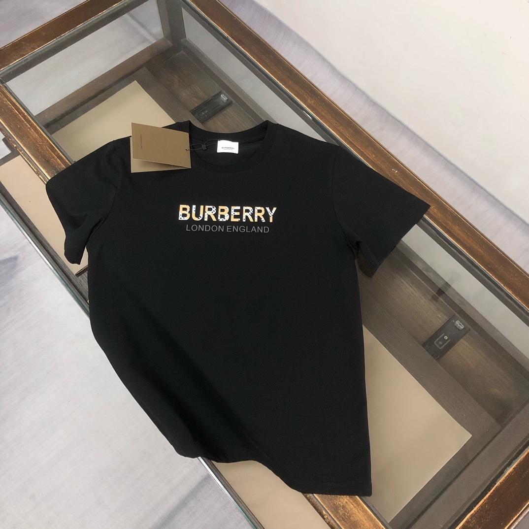 Burberry Logo Cotton T-shirt black in a slim fit