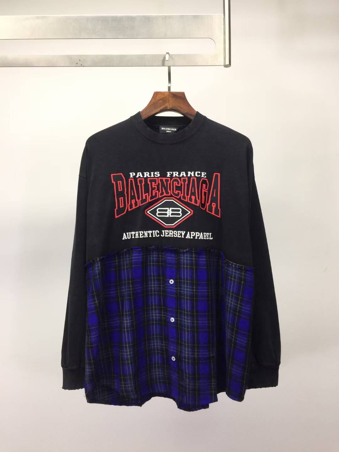 Balenciaga Authentic Patched long sleeve shirt with a black and blue plaid fabric docking