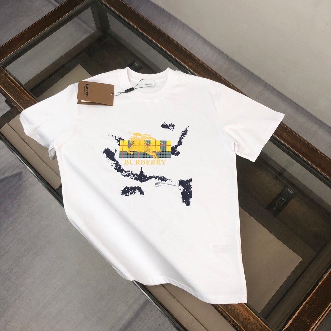 Burberry T-Shirt