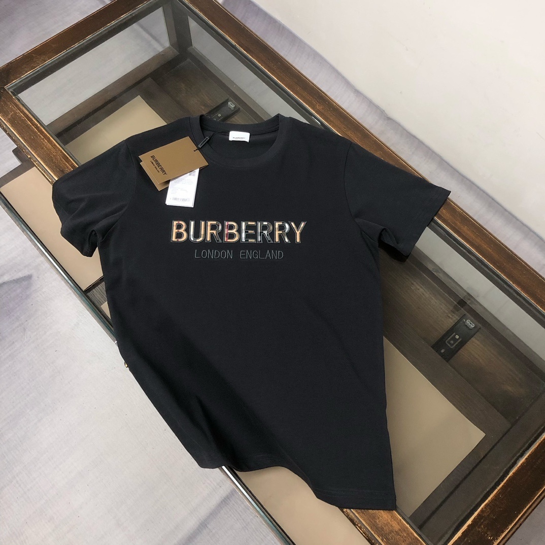 Burberry logo-print cotton T-shirt.