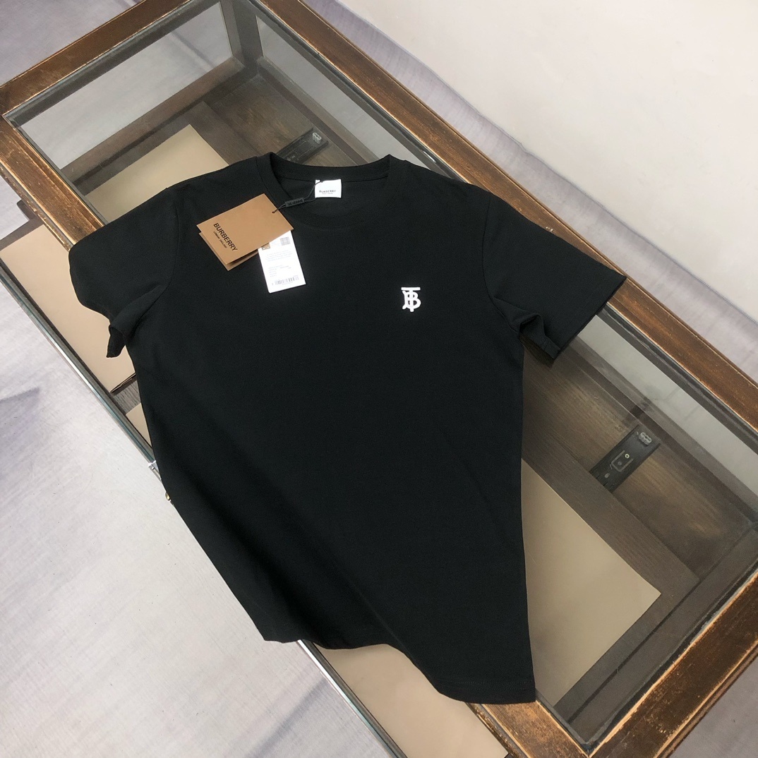 Burberry black stretch cotton T-shirt with a Parker logo embroidered on the front