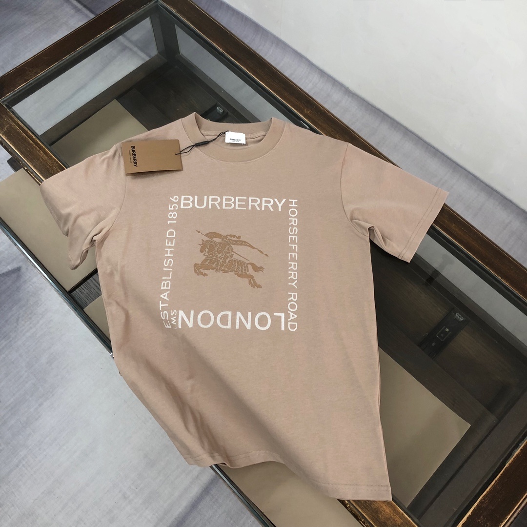 Burberry Knight Stamp Cotton T-shirt in Flax beige