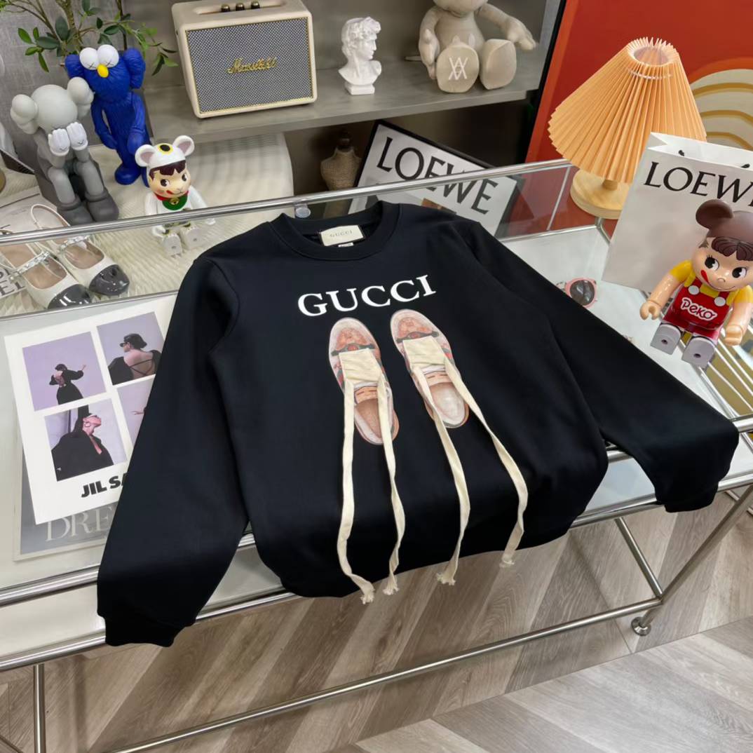 Gucci sweatshirt with a shoe graphic pattern and shoelaces Black