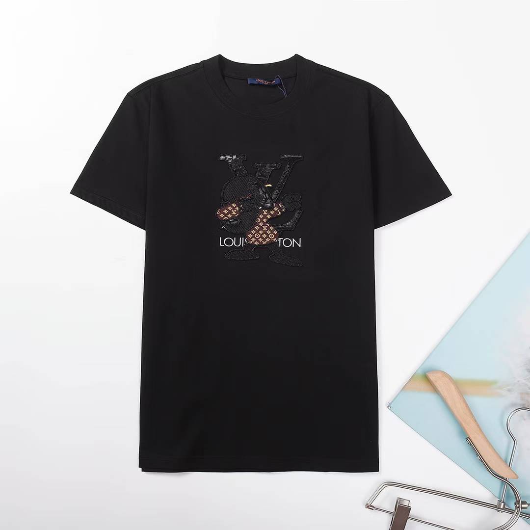 LV short-sleeved t-shirt with a beaded embroidered logo
