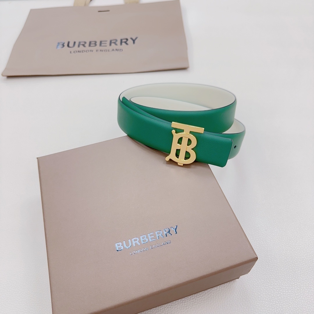 Burberry TB belt with a gold-plated Thomas Burberry Monogram buckle green leather