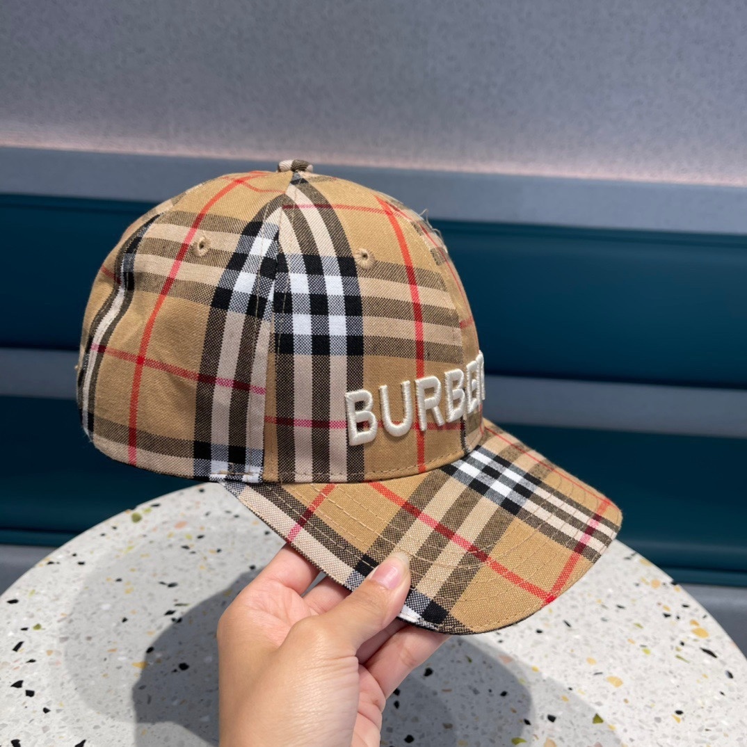Burberry cotton baseball Cap