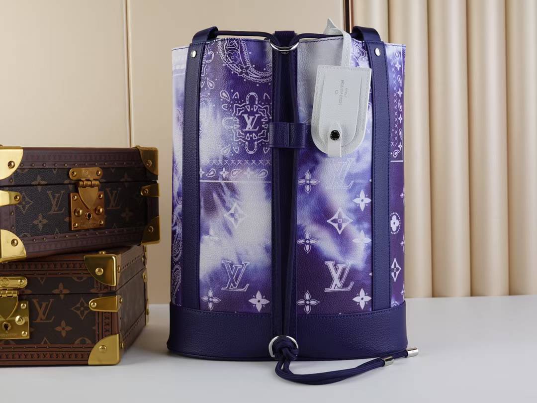 LV Randonnée PM shoulder bag in the Monogram Bandana print and blue color