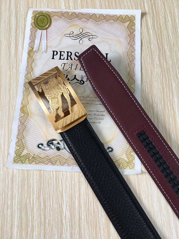Burberry vintage black leather belt with a gold horse carriage buckle