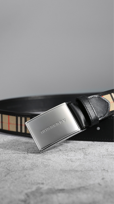 Burberry reversible vintage check e-canvas and leather belt