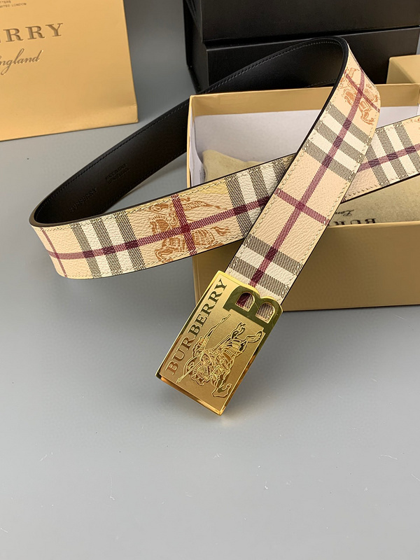 Burberry Reversible Check TB Belt with a gold-plated Thomas Burberry Monogram plaque buckle