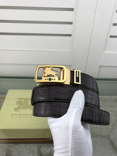 Burberry men's leather belt with a gold-tone Equestrian Knight Design buckle