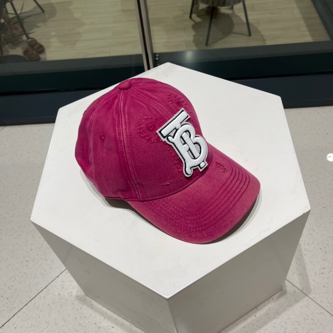 Burberry pink cotton TB logo baseball hat.