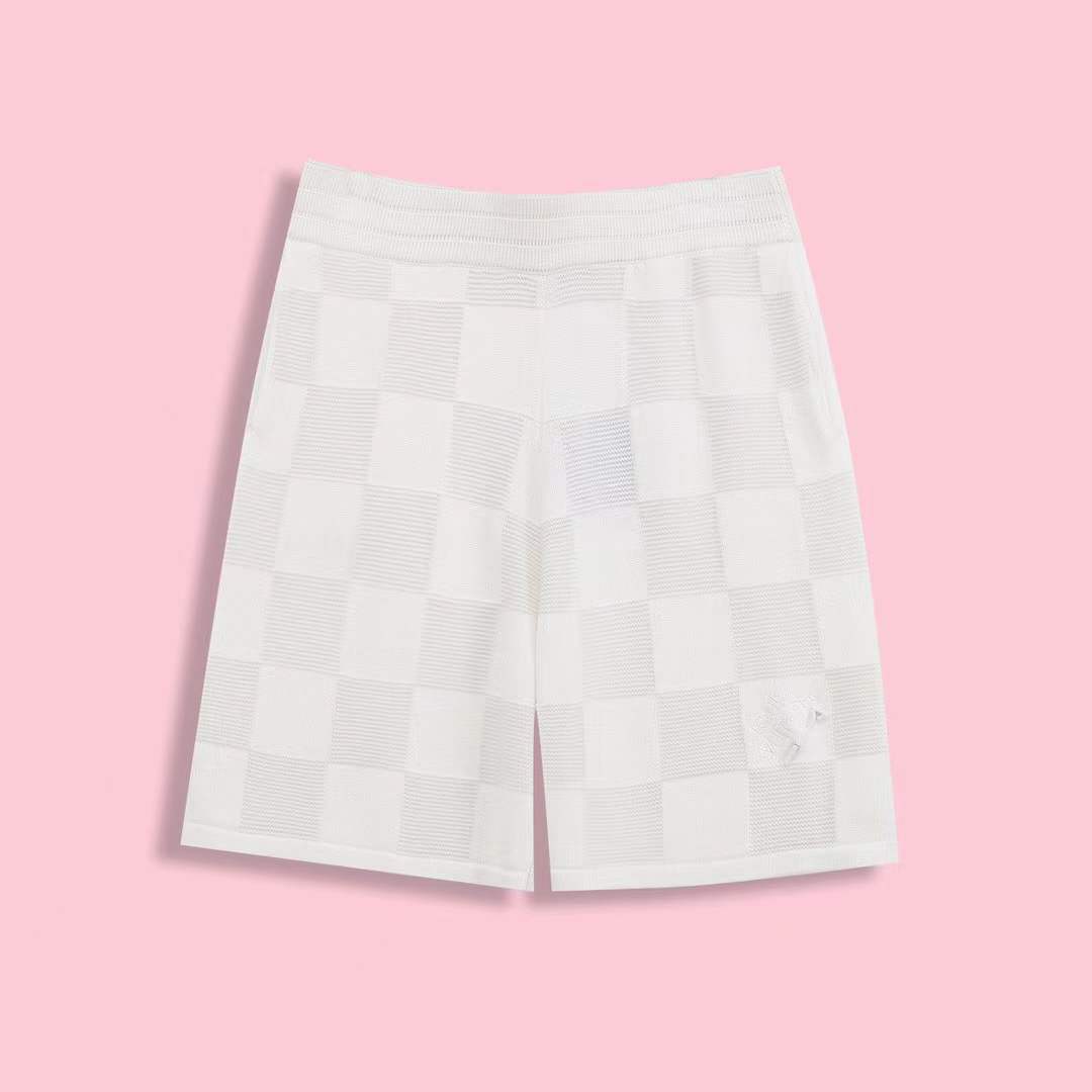 LV Women's Maliah knit shorts in a white/beige checkered pattern