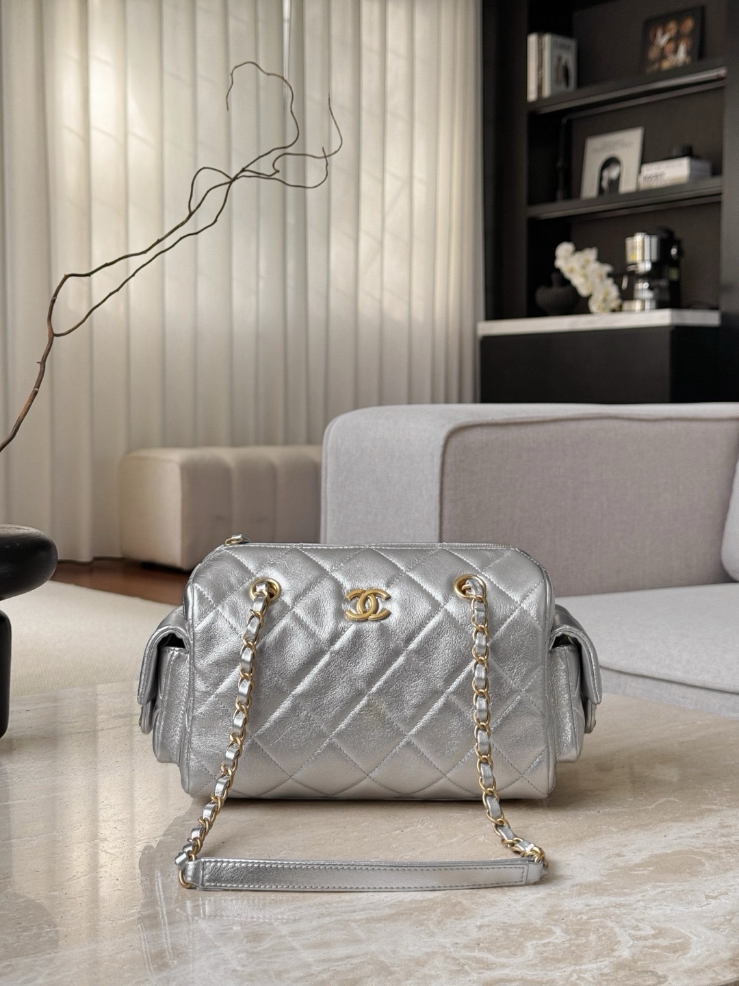 Chanel Bags Code 10437 25K Size 15.5x24x11.5cm