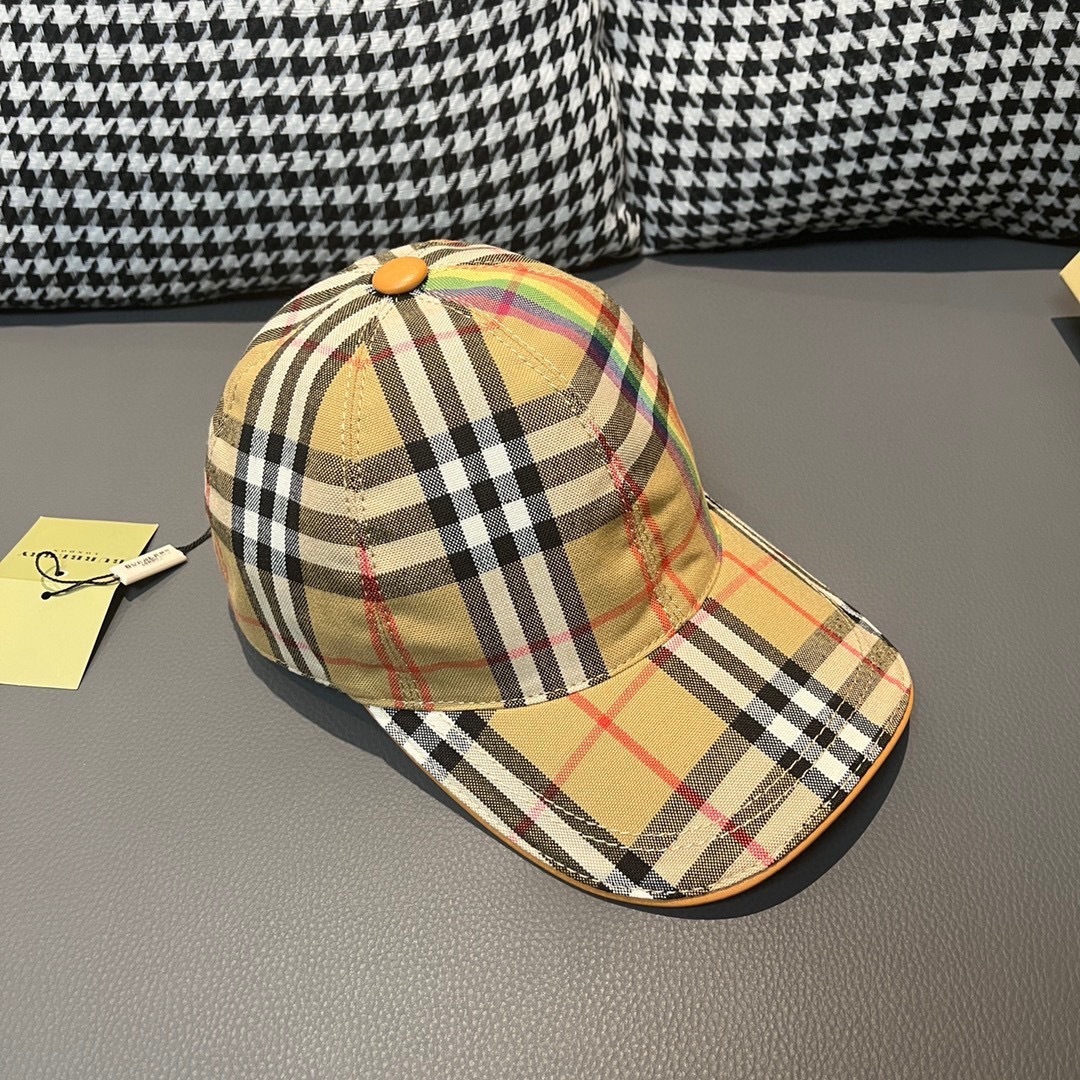 Burberry Logo Appliqué Vintage Check Baseball Cap in archive beige cotton