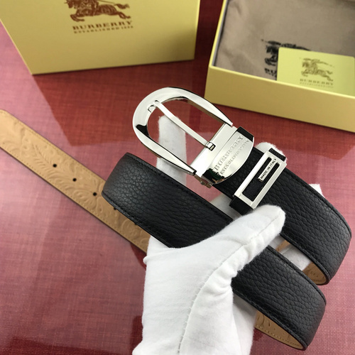 Burberry black textured leather reversible belt