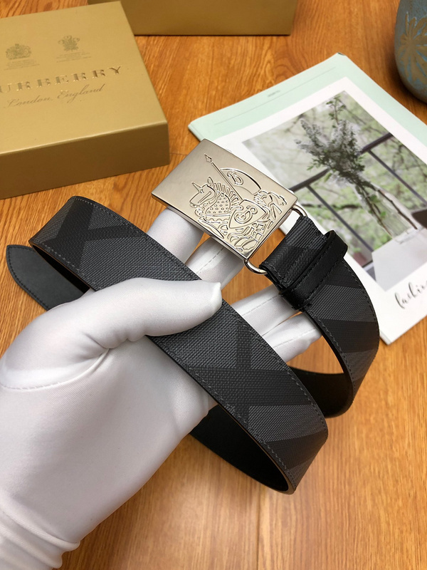 Burberry Reversible Check Belt in charcoal/silver, made from thermoplastic polyurethane and polyester with a leather reverse