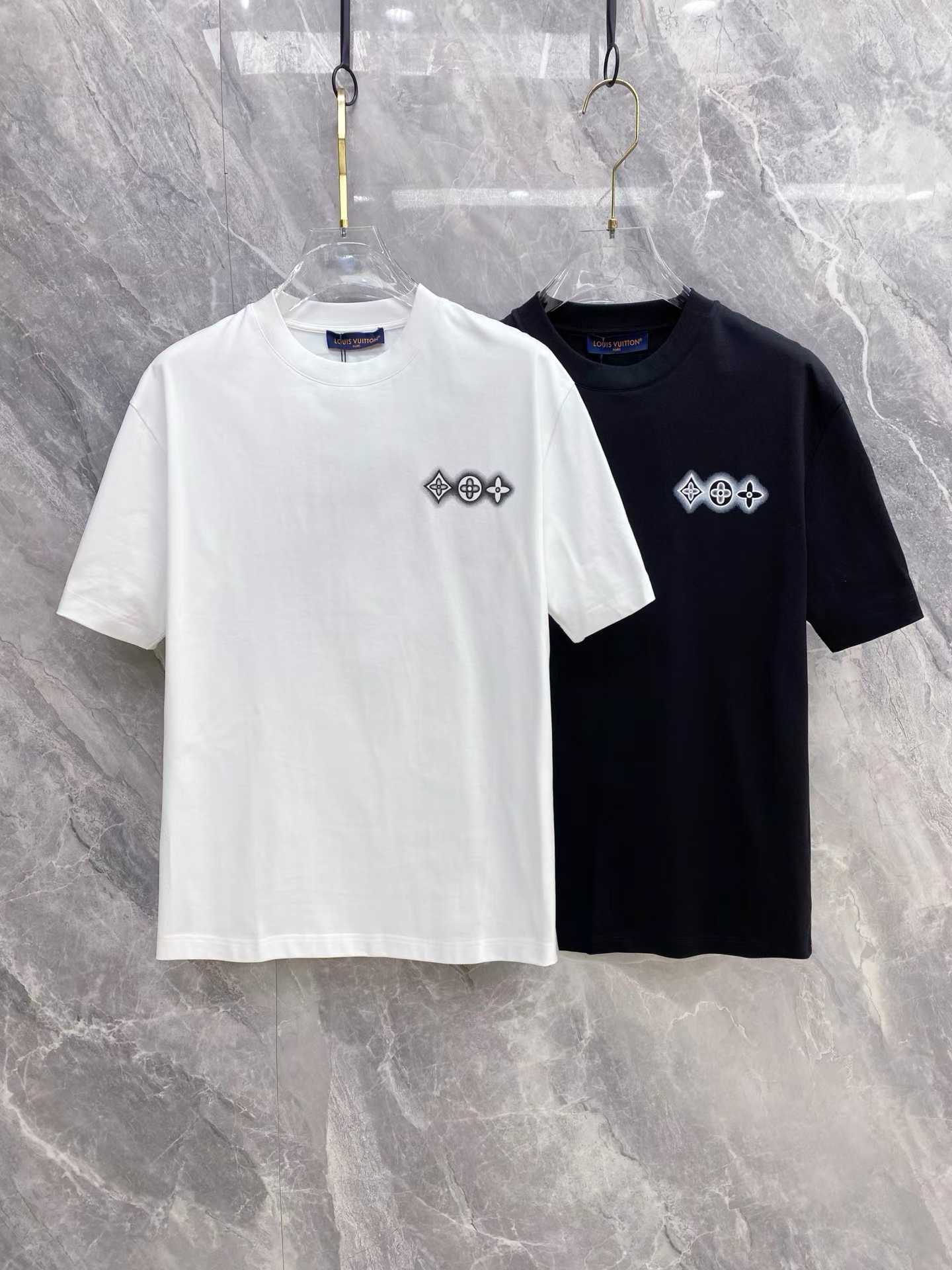 LV white cotton crewneck t-shirt with an embroidered logo on the chest